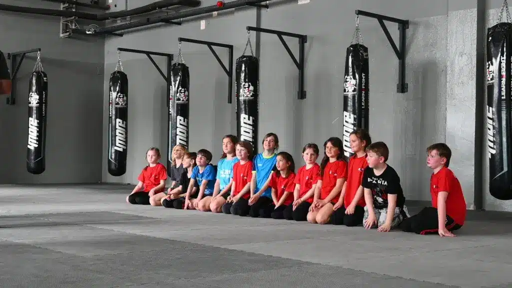 Děti na tréninku Krav Maga Junior
